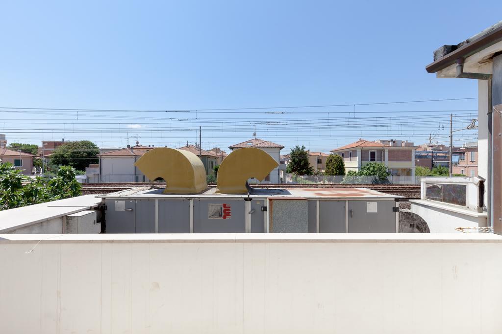 Hotel Chiar Di Luna Senigallia Bilik gambar
