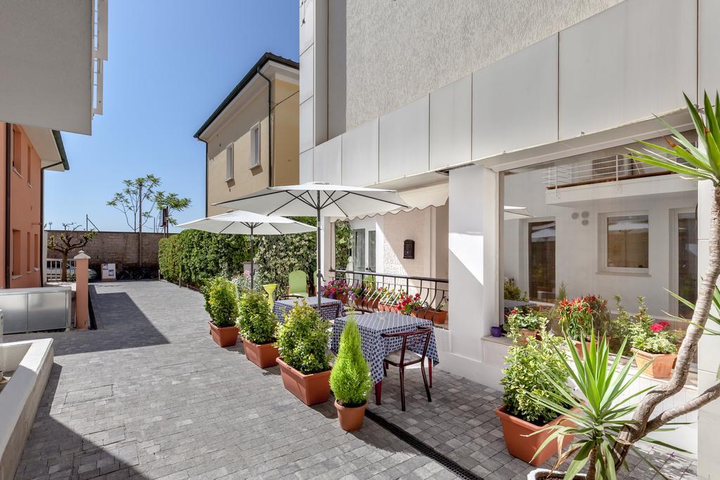 Hotel Chiar Di Luna Senigallia Luaran gambar