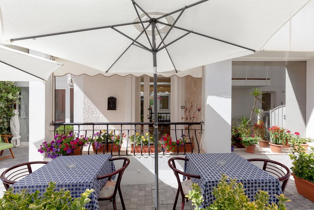 Hotel Chiar Di Luna Senigallia Luaran gambar