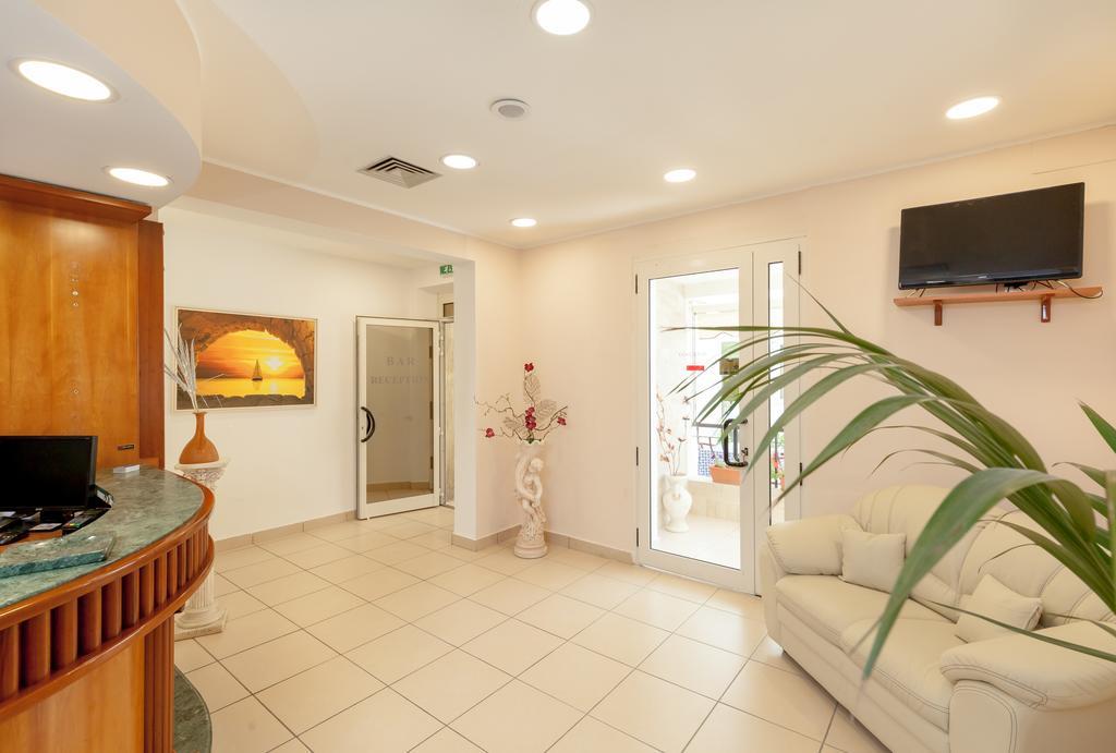 Hotel Chiar Di Luna Senigallia Luaran gambar